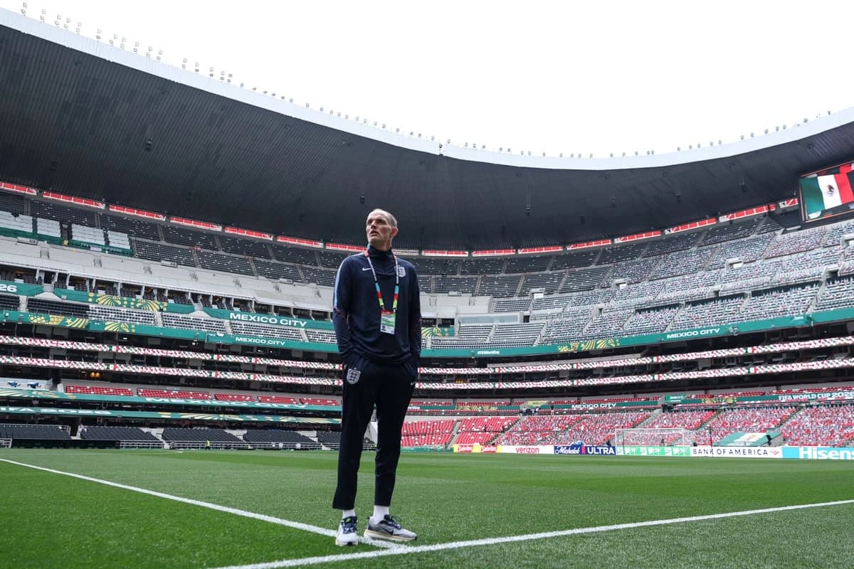Mexico v England LIVE: Right-back injury crisis worsens ahead of World Cup last-16 tie
