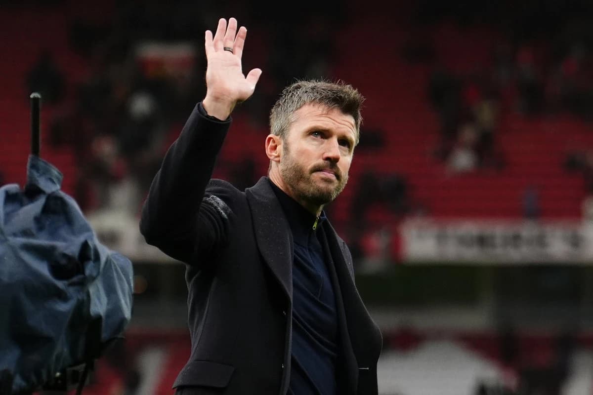 Michael Carrick latest: Under-fire manager arrives for training despite being left in dark after clu