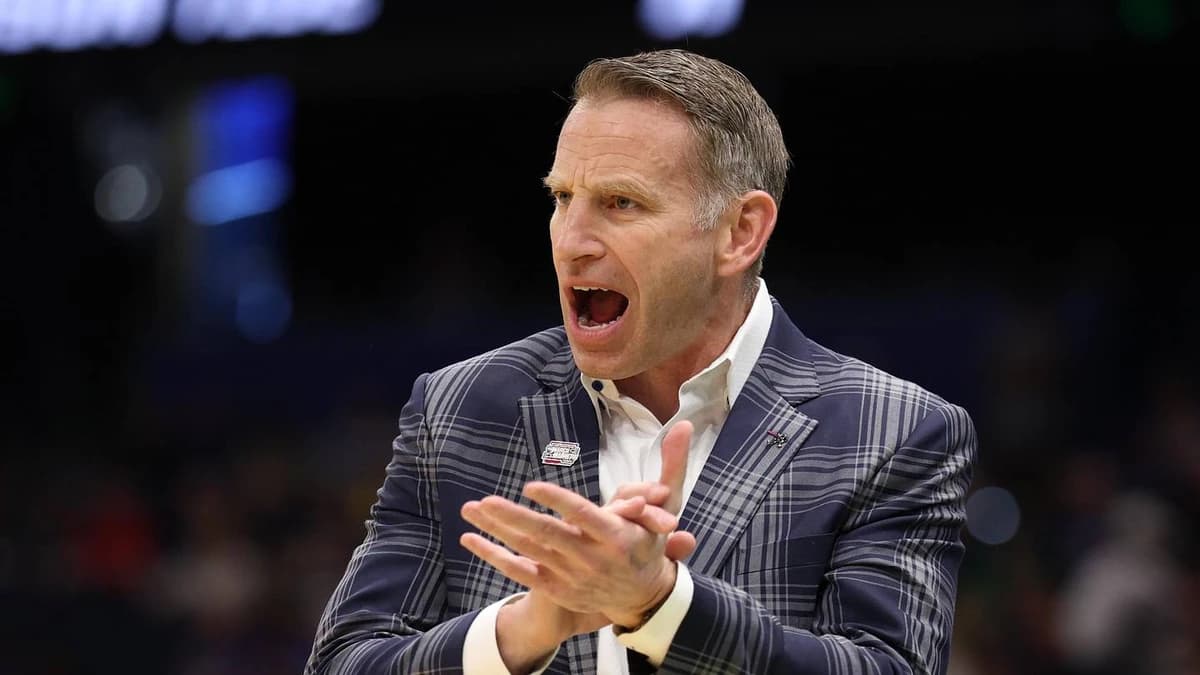 Michigan Basketball Hot Board: 3 Coaches to Consider if Mike Boynton Isn't Hired