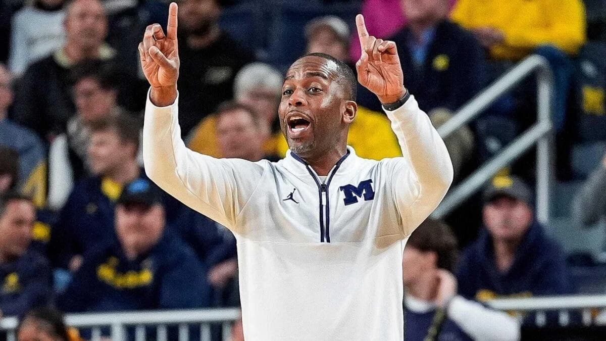 Michigan names Mike Boynton full-time coach on 2-year deal: Interim tag removed for Dusty May's repl