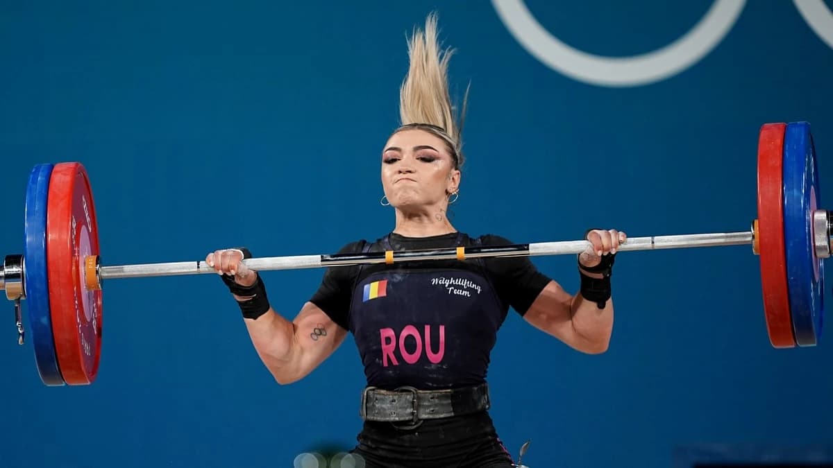 Mihaela Cambei, concurs de coşmar la Mondialele de haltere! Românca, departe de podium