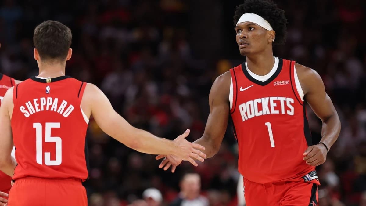 Minus Durant, Rockets stay alive with Game 4 win
