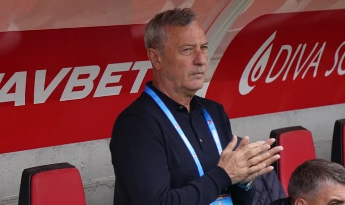 Mircea Rednic a anunţat că revine pe bancă: „Viața mea e fotbalul”