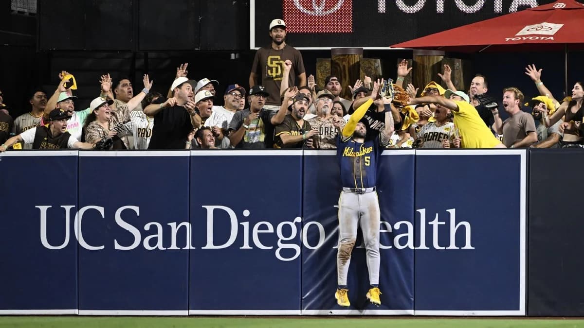 Mitchell's late HR robbery helps seal win, as Brewers set rematch with L.A.