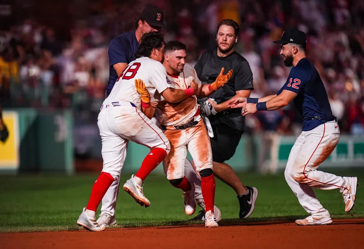 MLB wild card standings: Which teams hold final playoff spots?