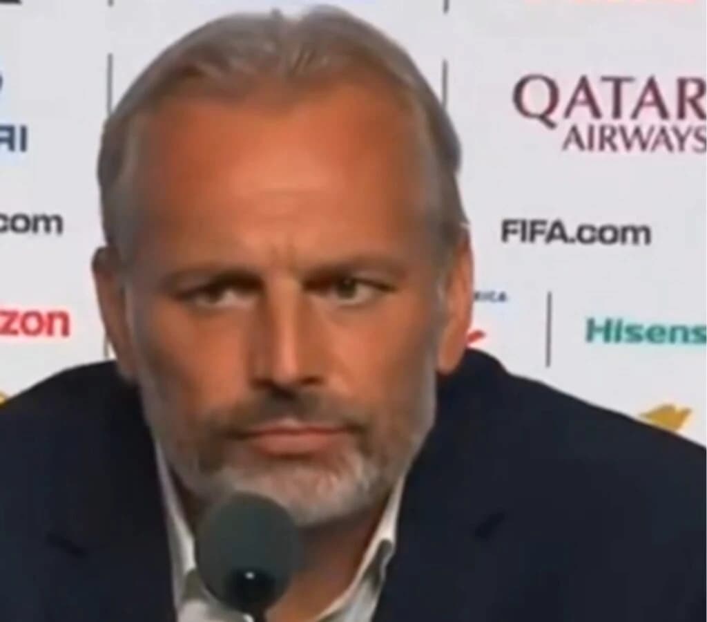 Moment cutremurător la Cupa Mondială. Un selecționer a primit vestea morții tatălui său în conferinț
