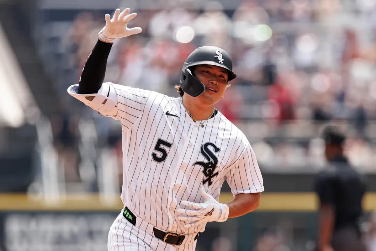Munetaka Murakami rockets 2 homers with parents in attendance on his bobblehead day while White Sox