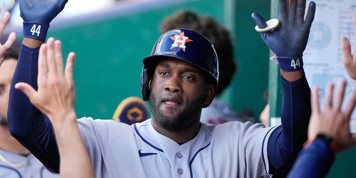 MVP Yordan? Slugger makes history with two homers, 6 RBIs in 1st inning