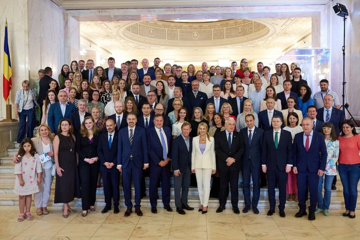 Nadia Comăneci, celebrată la Palatul Parlamentului | 50 de ani de la prima notă de 10 din istoria gi