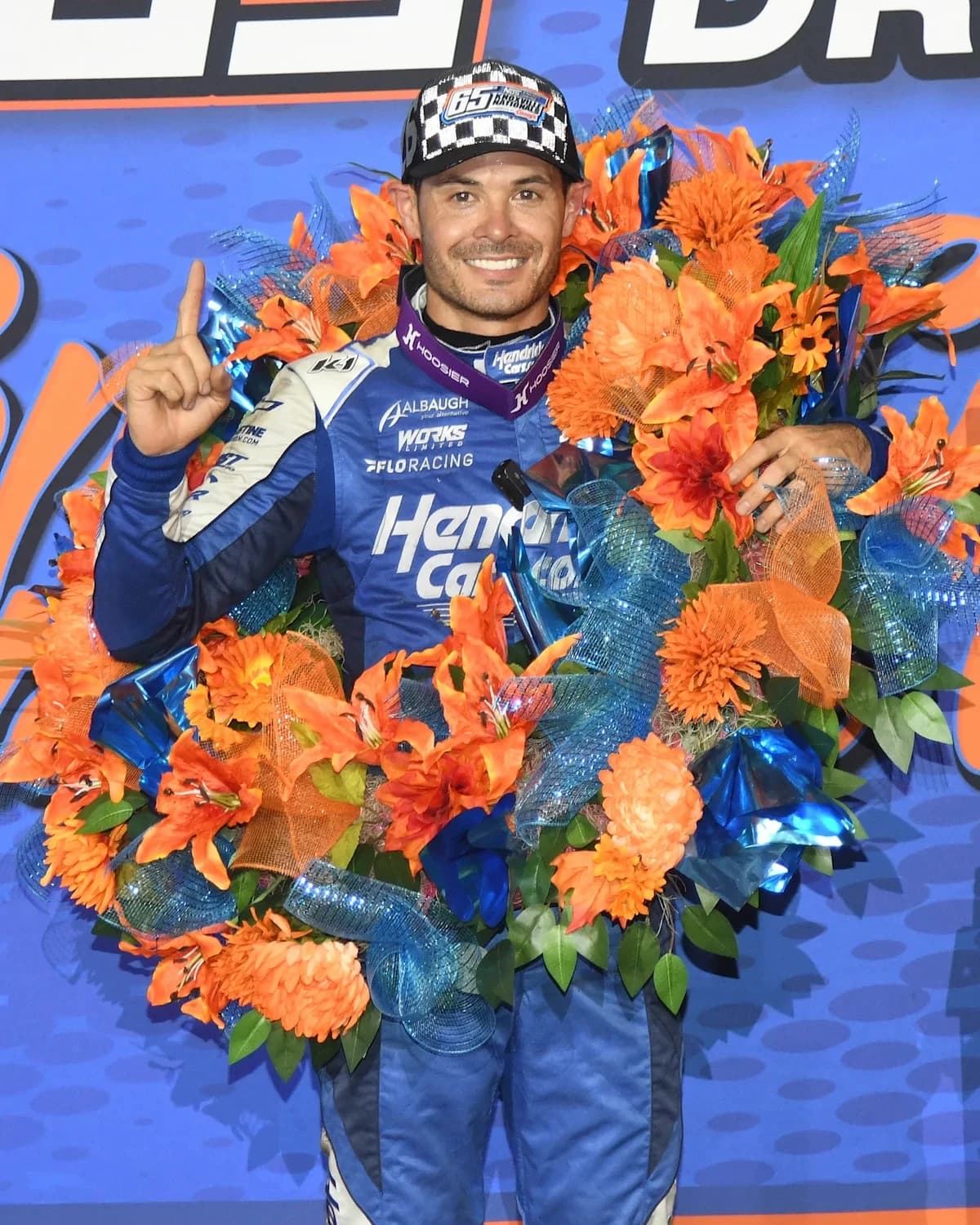 NASCAR star Kyle Larson wins 65th running of Knoxville Nationals