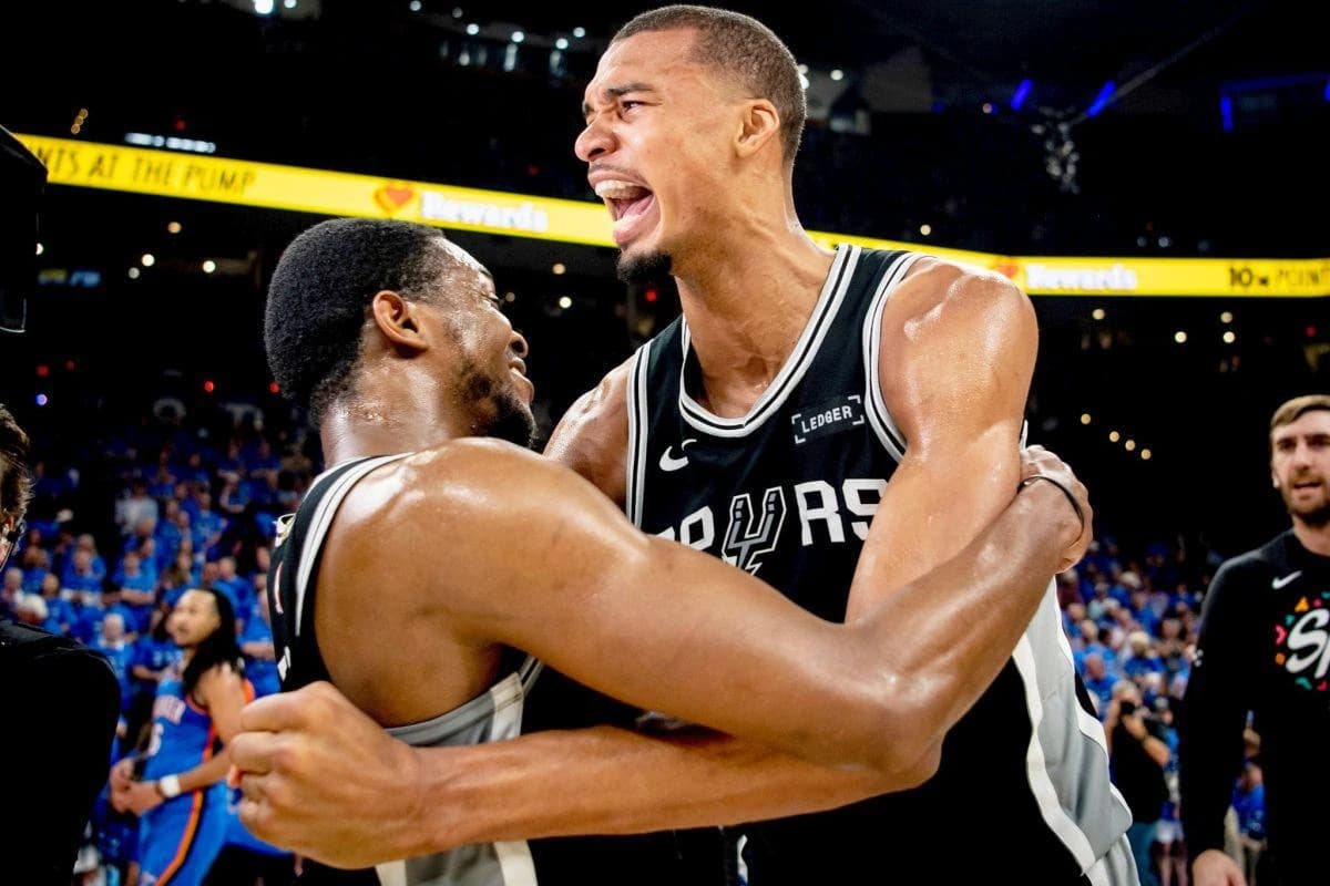 NBA va avea o nouă campioană! Wembanyama a produs surpriza și a început să plângă în brațele coechip