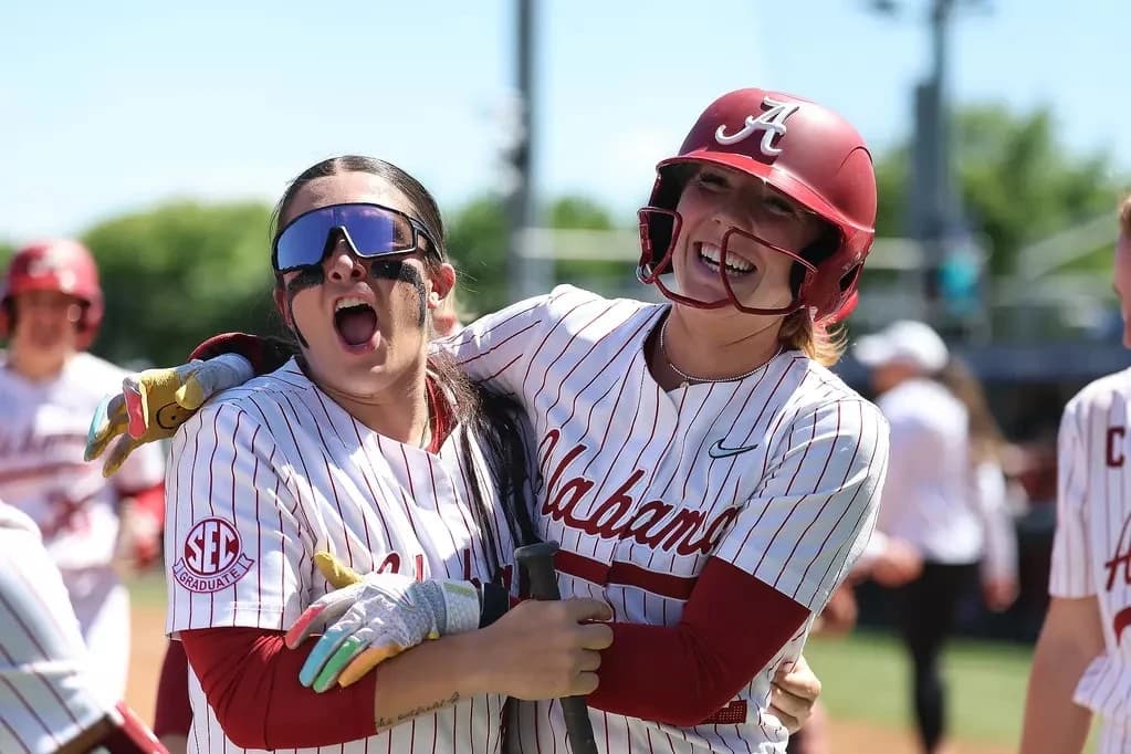 NCAA softball regionals: Live updates, schedule, scores