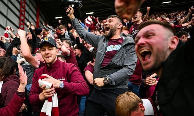 Never mind La Liga, Serie A or even the EPL... the most exciting title race in Europe is, believe it