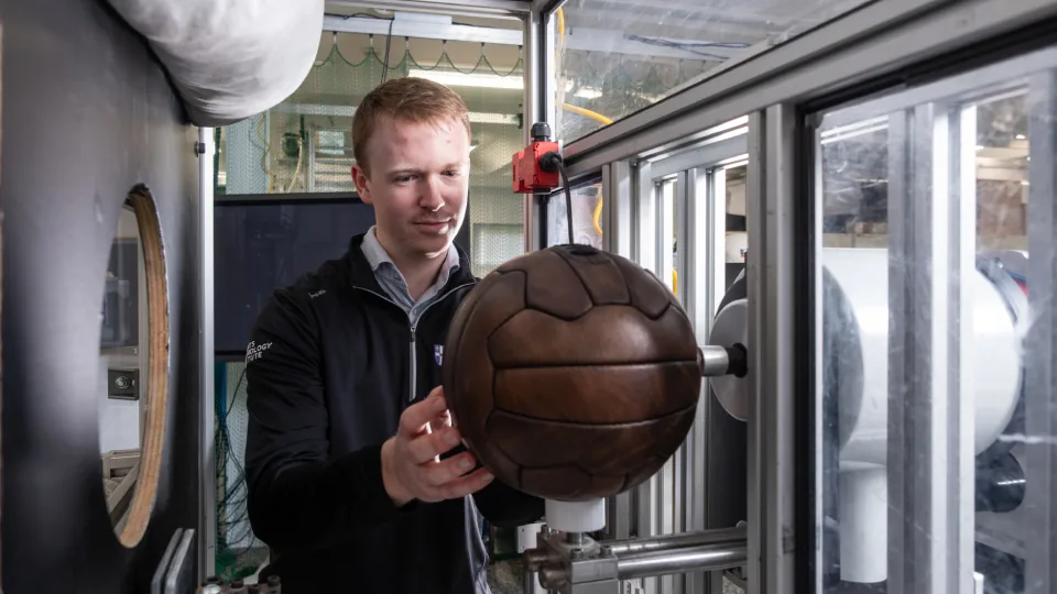 New research identifies previously unreported pressure wave energy transfer to the brain from footba