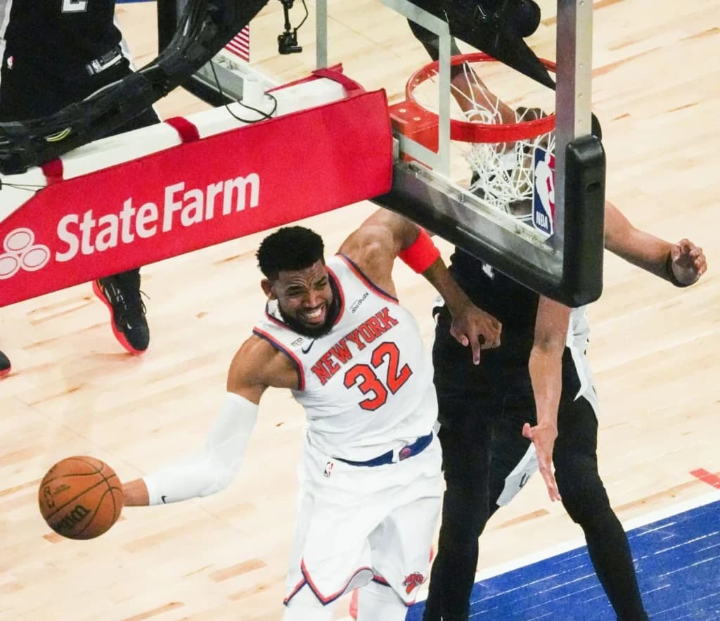 New York Knicks, campioană a NBA după o așteptare de 53 de ani