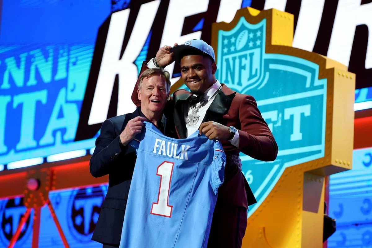 NFL draft full of surprises after Raiders select quarterback Fernando Mendoza