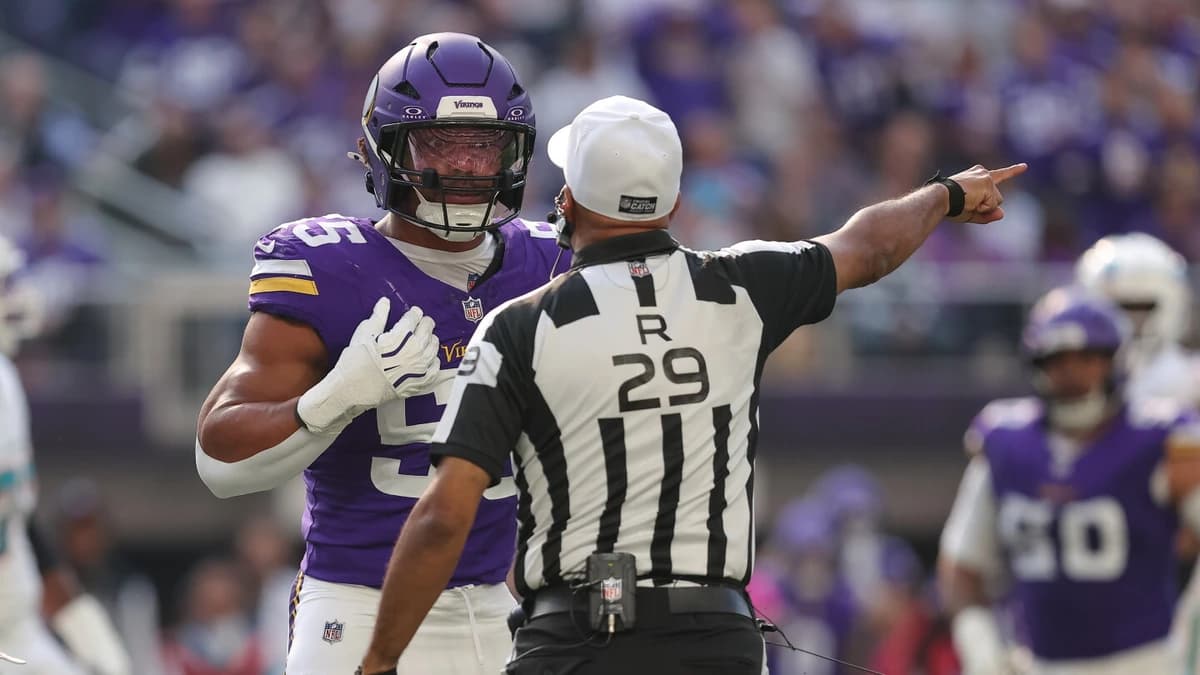 NFL reviewing incident between Vikings’ Eric Wilson and ref Adrian Hill