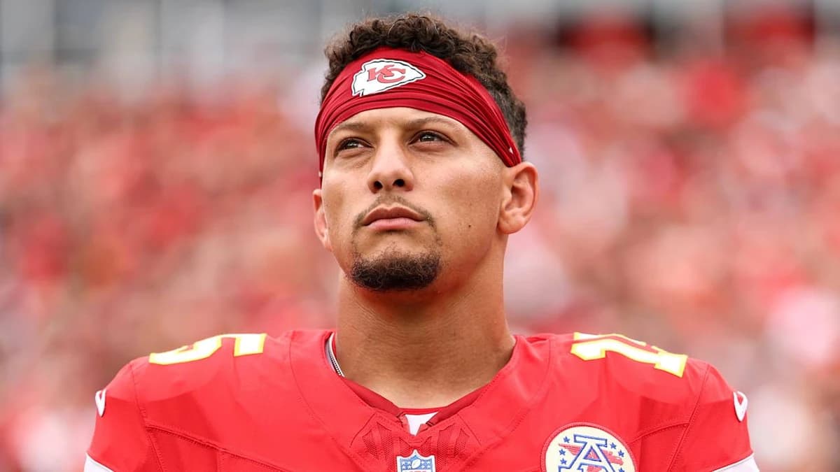 NFLN: Chiefs add two years to Patrick Mahomes' contract, making it first NFL deal valued at over $50