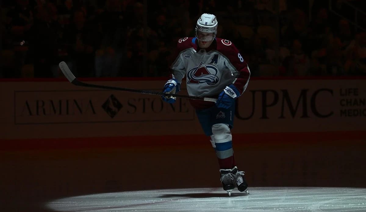 NHL rumblings: Could Cale Makar get $20 million? Plus, latest on Kucherov, Carlson, more.