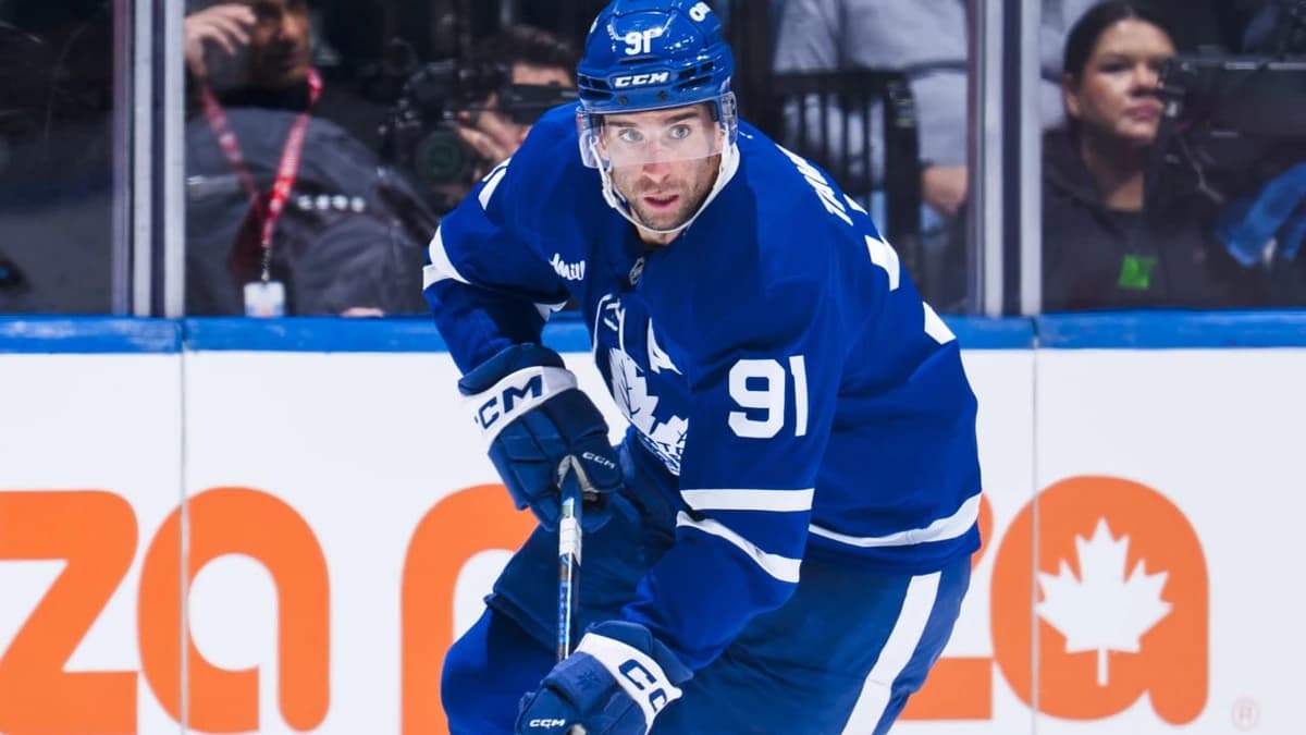 NHL Status Report: Tavares out for Maple Leafs after birth of son