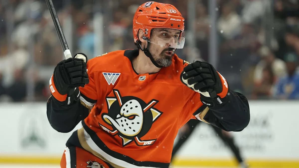NHL World Erupts After Chris Kreider Signs With Montreal Canadiens