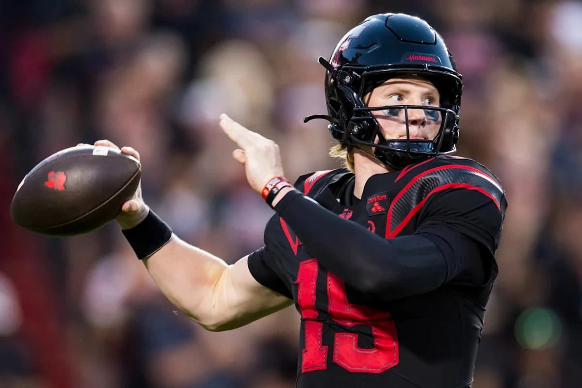 No. 13 Texas Tech escapes with 28-26 win over No. 22 Houston when Cougars' 2-point conversion try fa