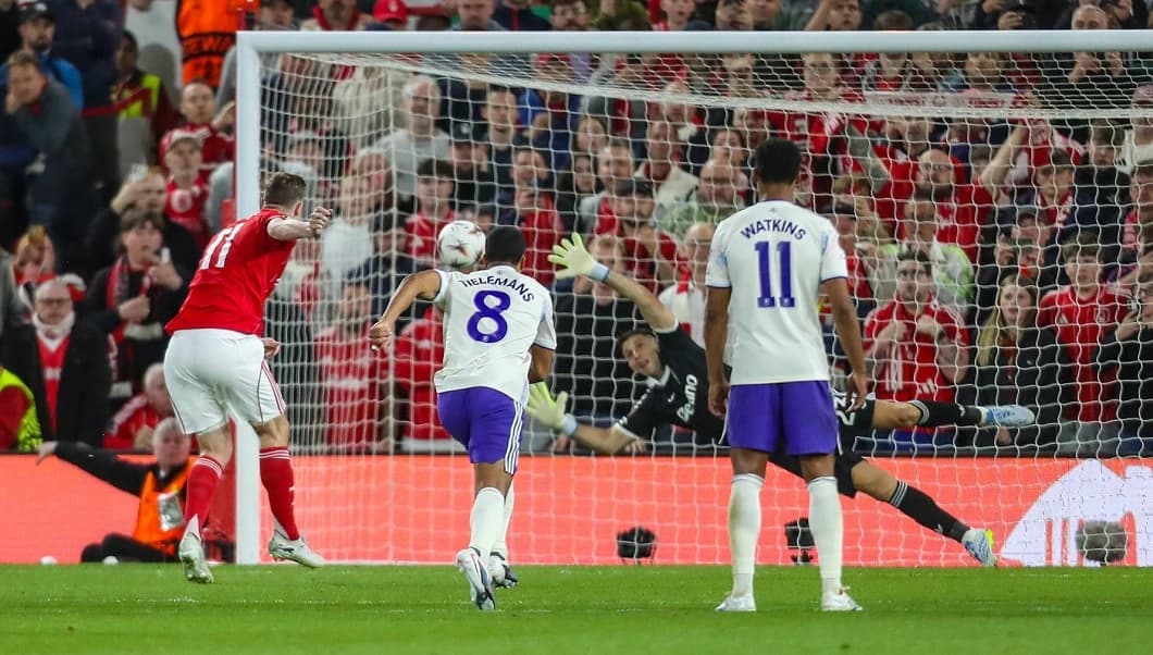 Nottingham Forest - Aston Villa 1-0. Wood a decis victoria, din penalty