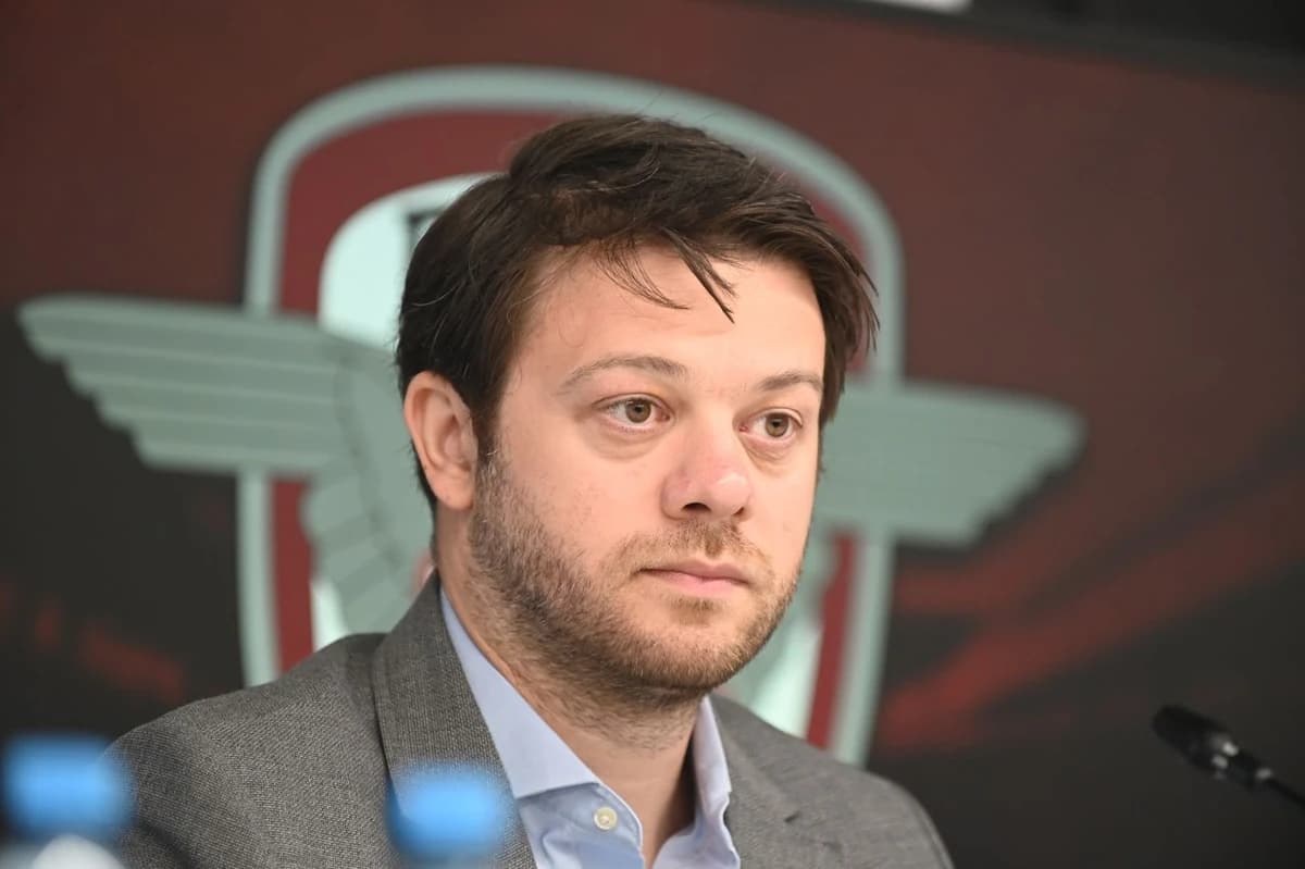 Nu doar la FCSB, ci și la Rapid! „L-am prins cu gaz ilariant!” Dezvăluirile lui Victor Angelescu