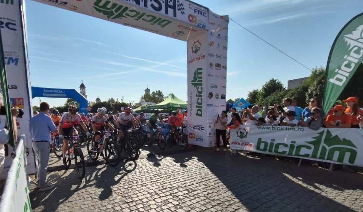 O bună parte din traseul Campionatului Balcanic de Mountain Bike trece prin Vințu de Jos: Ce mesaj a