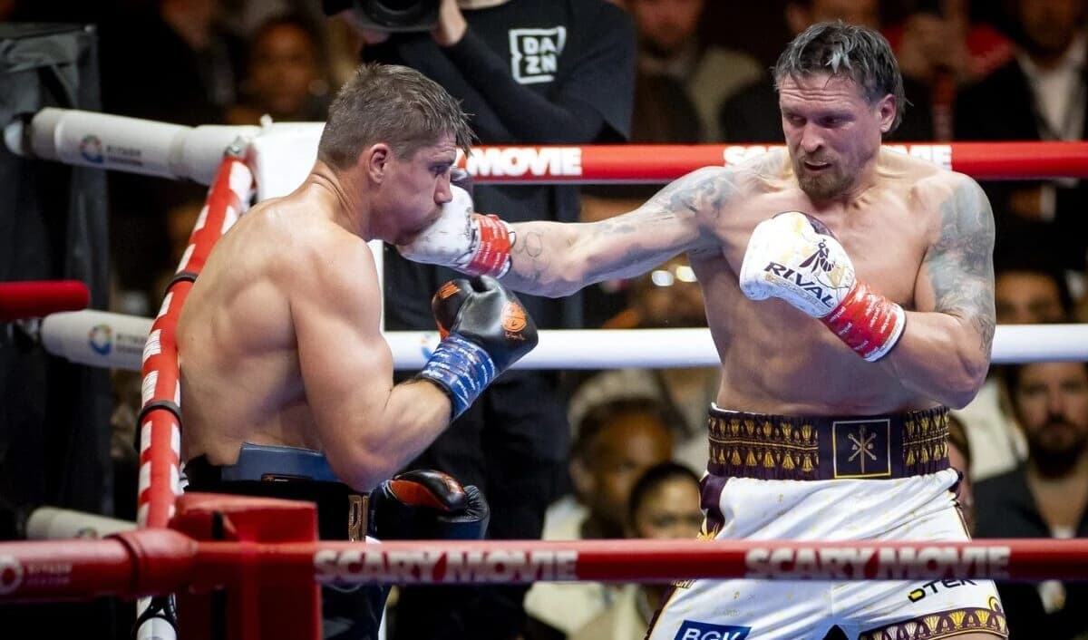 Oleksandr Usyk, victorie contra lui Rico Verhoeven la piramidele din Giza. Decizie controversată lua