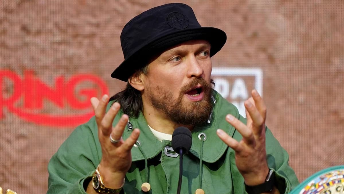 Oleksandr Usyk's choice to vacate his championship titles explained - so he can decide ‘final chapte