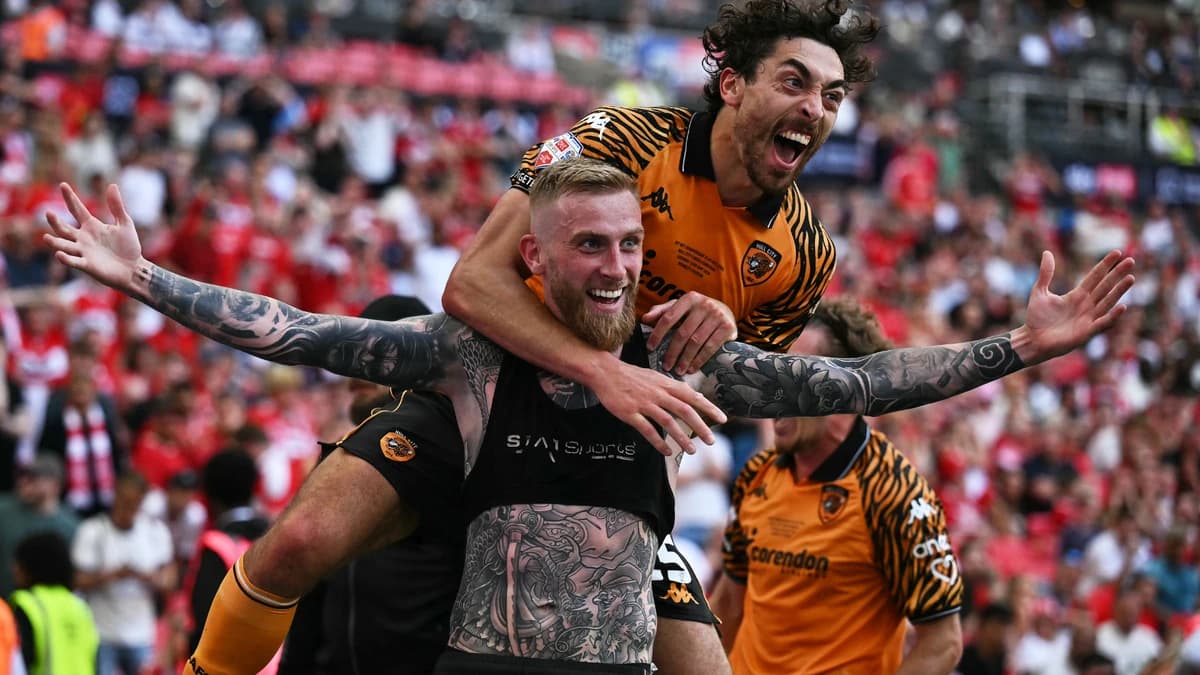 Oliver McBurnie's last-gasp goal seals Hull City Premier League return in playoff final win over Mid