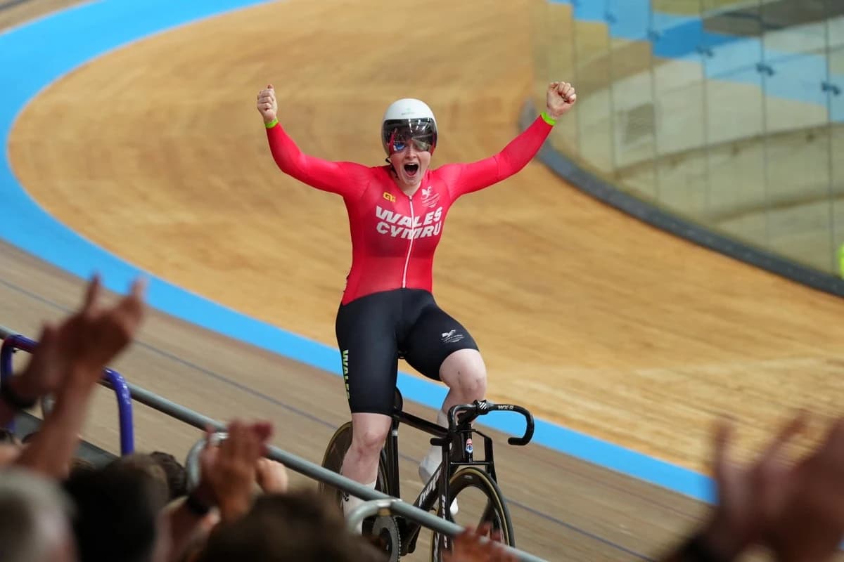 Olympic champion Emma Finucane doubles up on Commonwealth Games titles