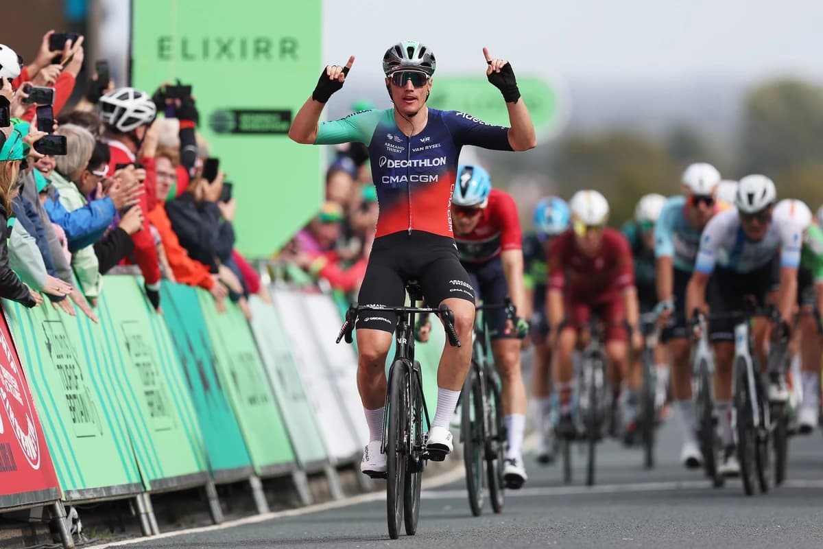 'Once I saw 150 I thought, now's the time' โ Olav Kooij wins Tour of Britain Men stage three after c