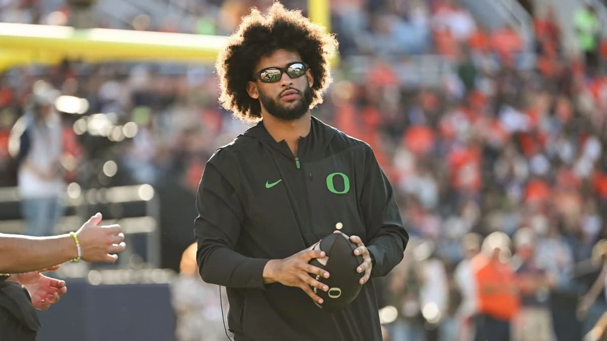 Oregon QB Moore not expected to return this season, Lanning says