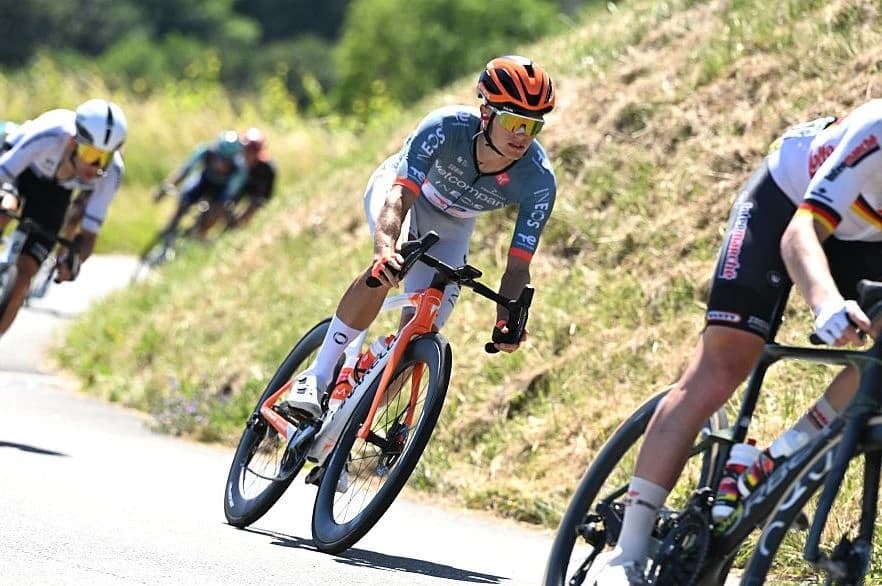 Oscar Onley out of Tour Auvergne-Rhône-Alpes as Geraint Thomas reveals injuries from 'drop into ravi