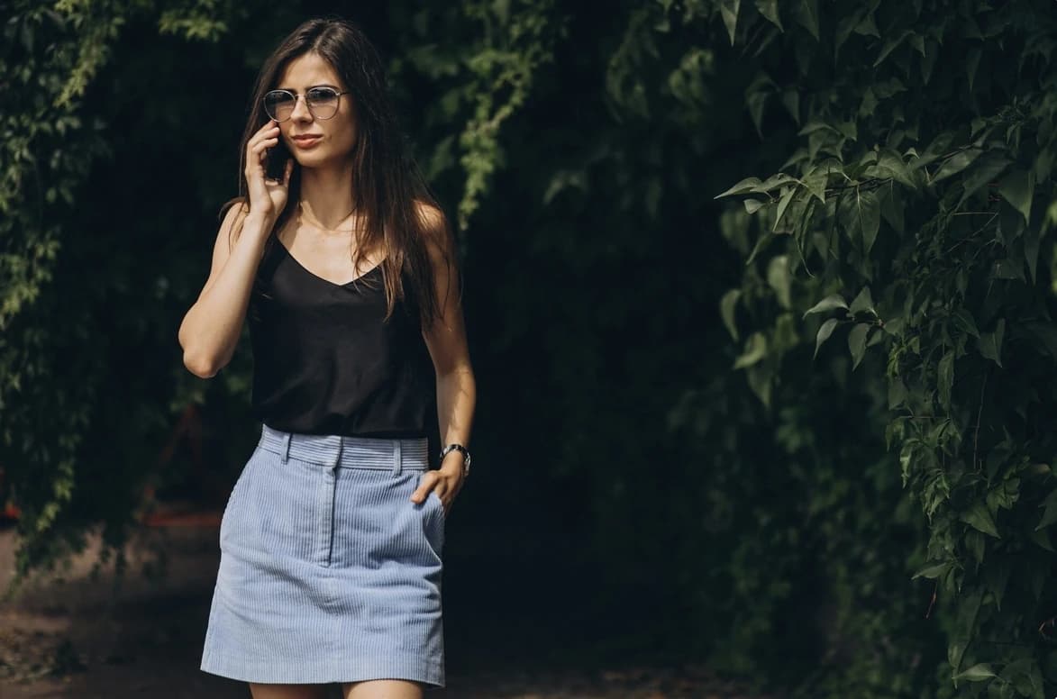 (P) Cum asortezi fusta de blugi cu diferite tipuri de încălțăminte?