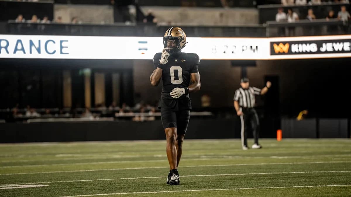Packers sign Marlon Jones, undrafted cornerback who battled cancer in college
