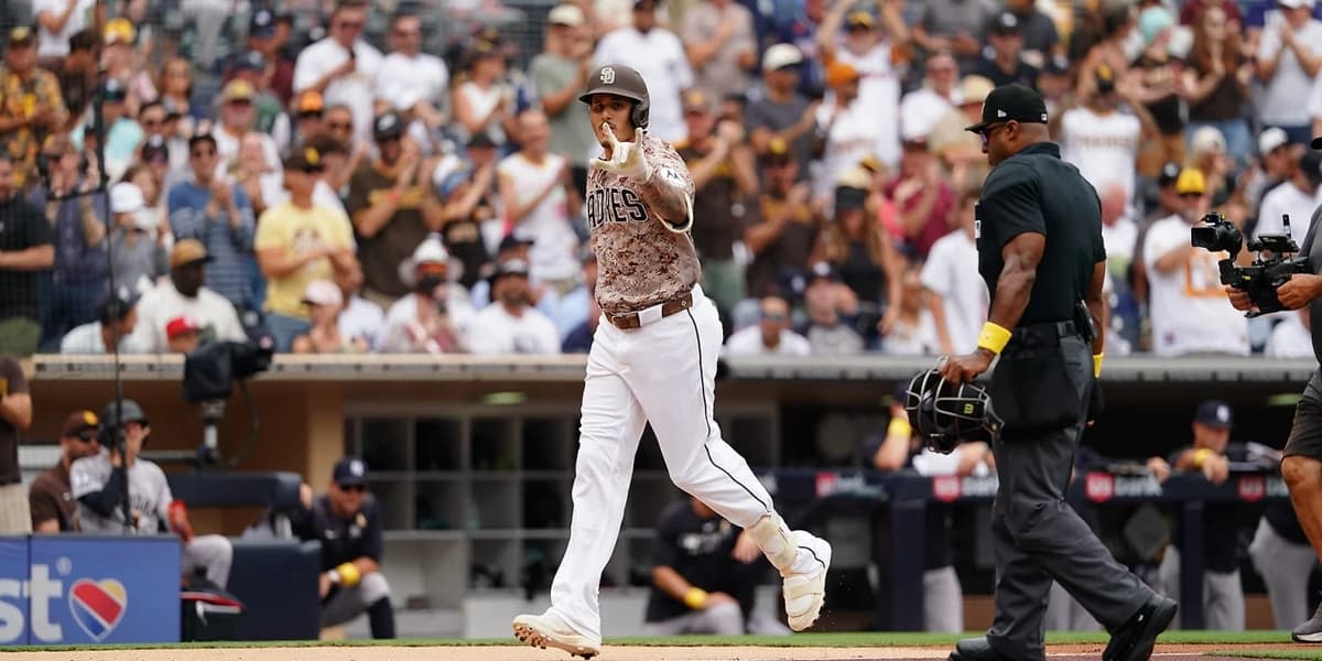 Padres hit back-to-back-to-back HRs to start game for 2nd time in franchise history