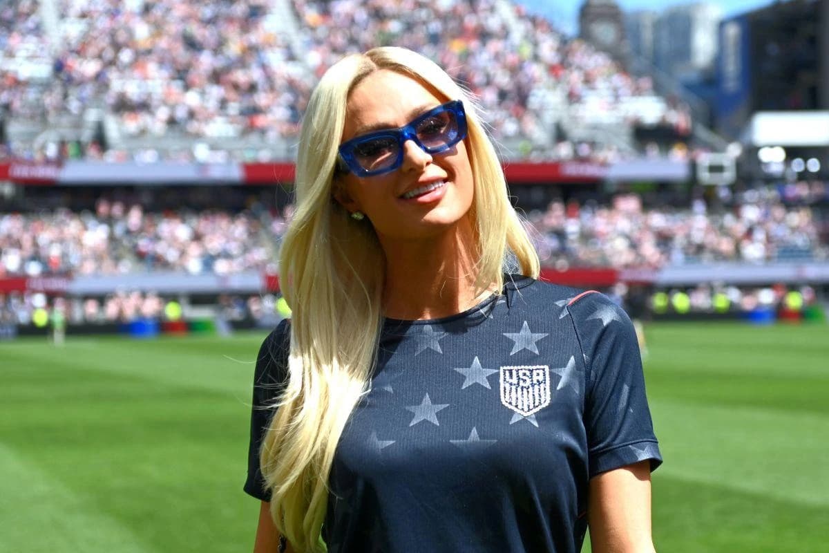 Paris Hilton, fenomenul de la începutul anilor 2000, a șocat înainte de Turcia - SUA la Campionatul