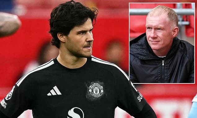 Paul Scholes claims the 'jury is still out' on Senne Lammens - and insists Man United can't win the