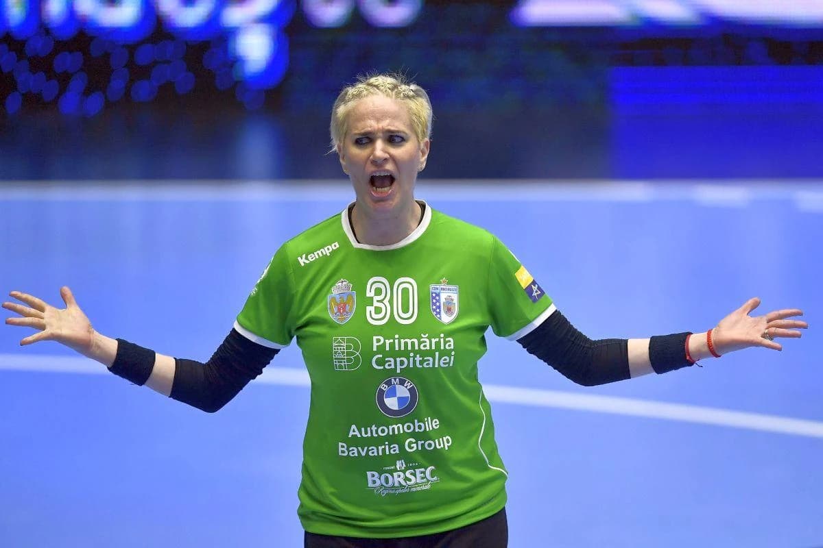 Paula Ungureanu a semnat și revine în „Liga Florilor” după 7 ani