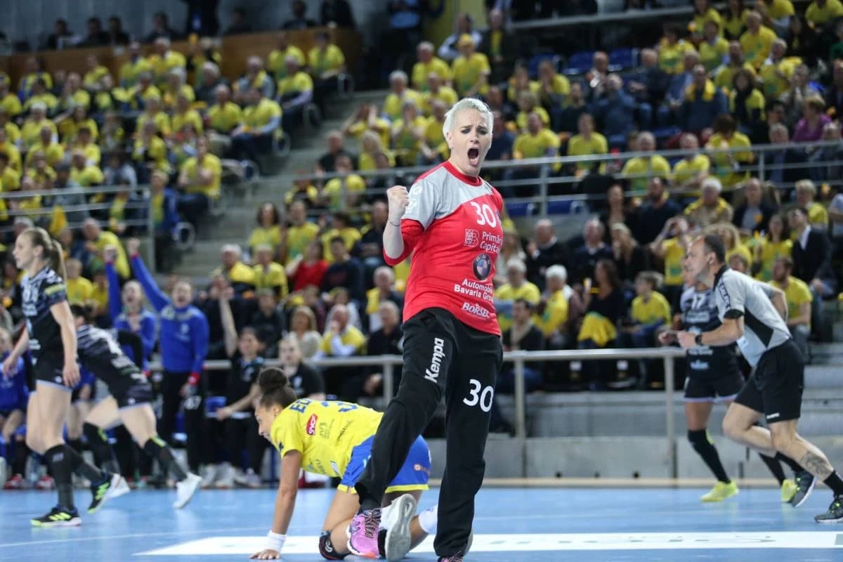 Paula Ungureanu revine în handbal. A semnat cu Corona Brașov!