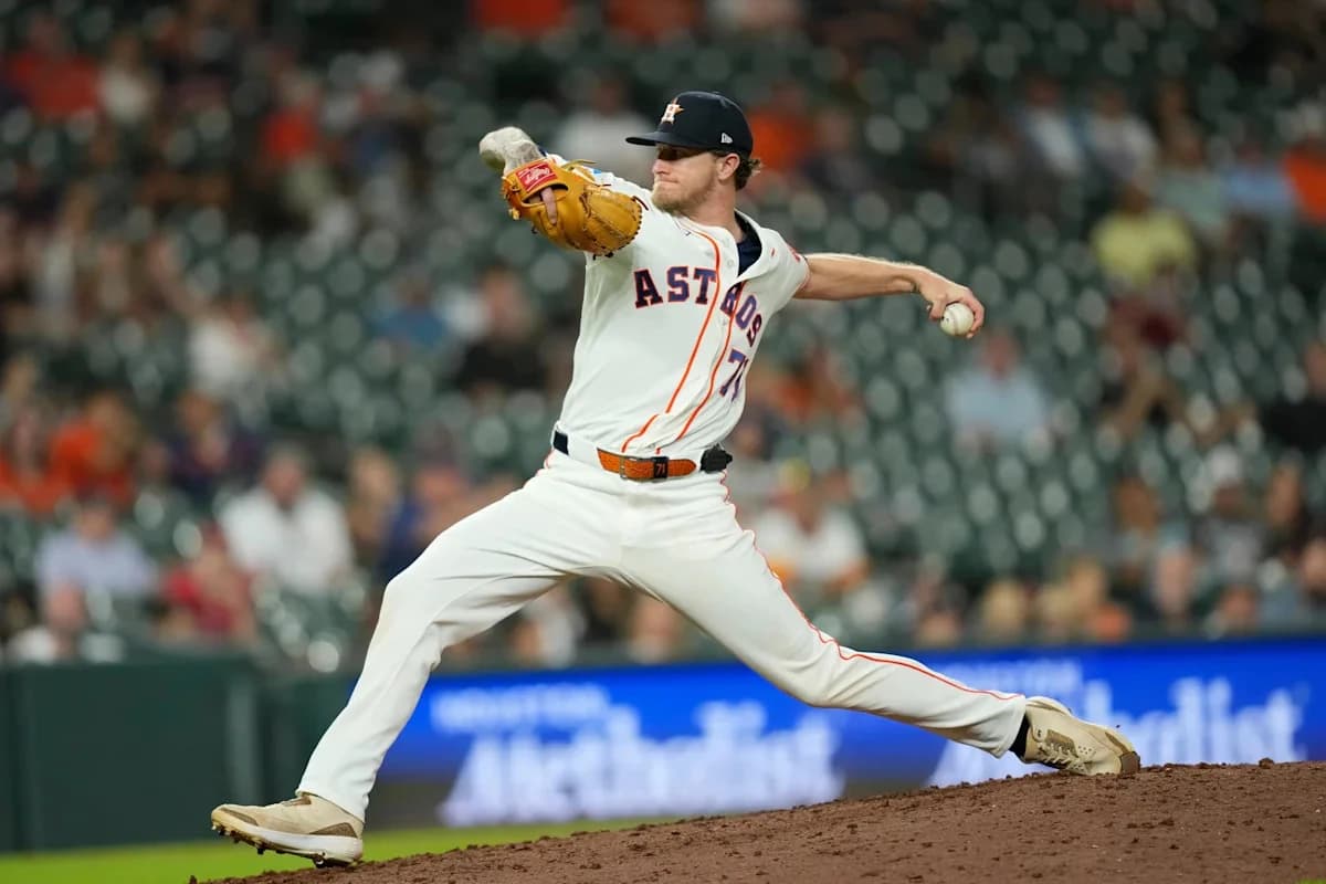 Pecko fans 4 in MLB debut, Vázquez hits 7th homer as the Astros beat the Angels 3-2