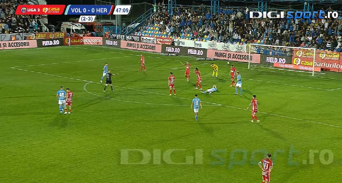 Penalty controversat în Voluntari - Hermannstdat! Și-a pus mâinile în cap după decizia lui Szabolcs