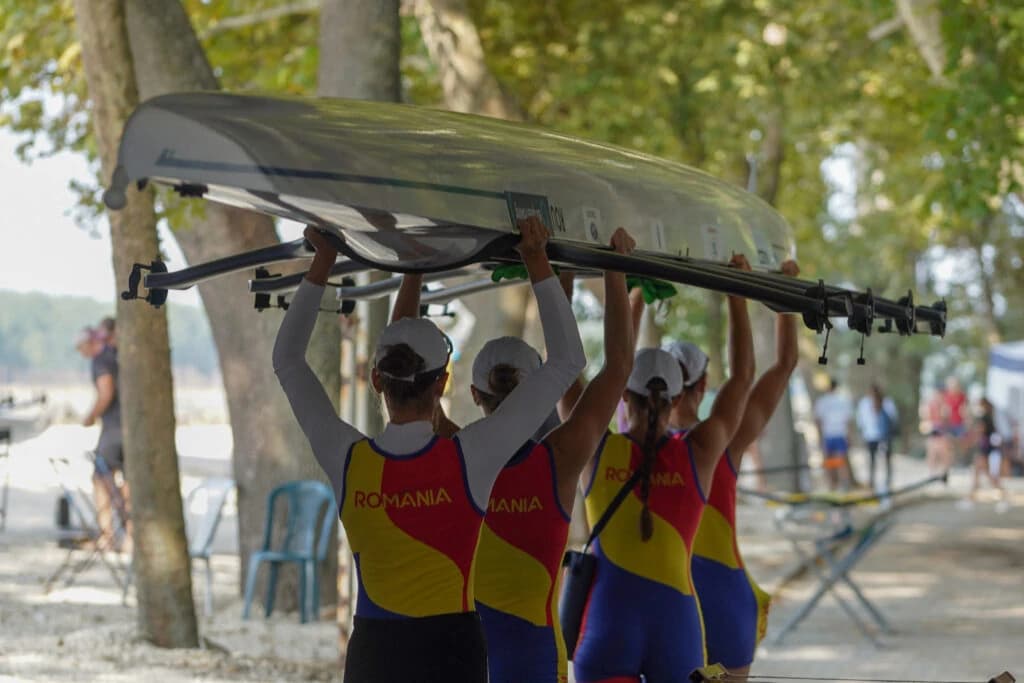 Performanță! România încheie Campionatele Balcanice de canotaj cu 17 medalii, la egalitate cu Grecia