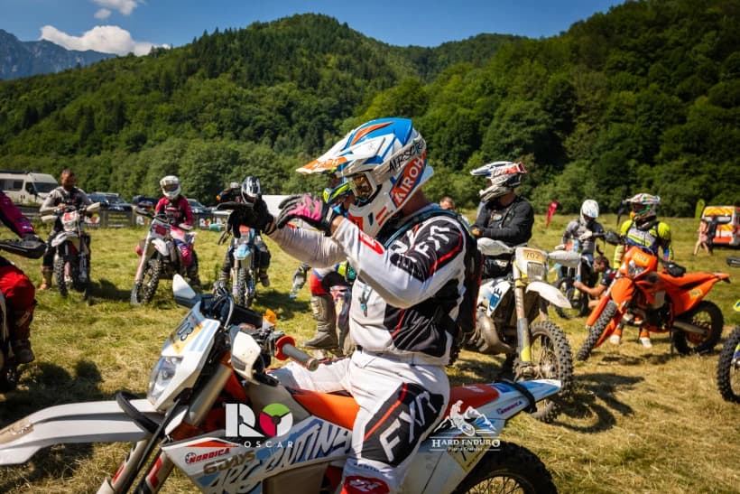 Peste 130 de sportivi s-au întrecut la Hard Enduro Piatra Craiului 2026, competiție susținută de RO