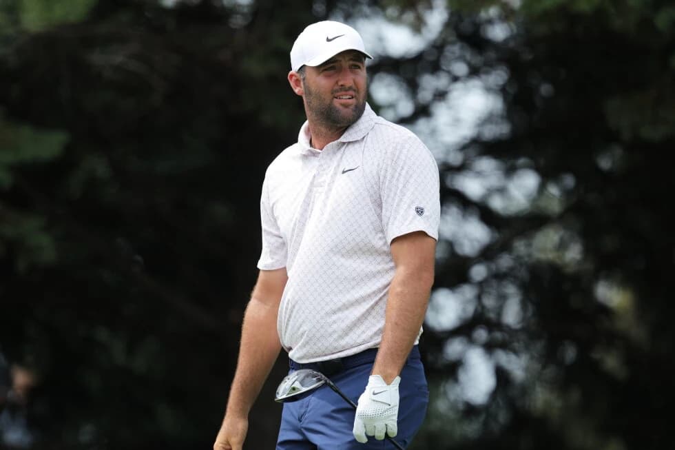 PGA Tour postseason begins and US Amateur returns to Merion