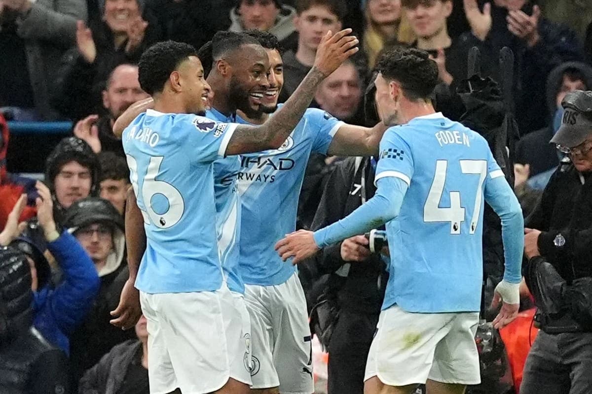 Phil Foden shines as Man City keep pressure on Arsenal with Crystal Palace win