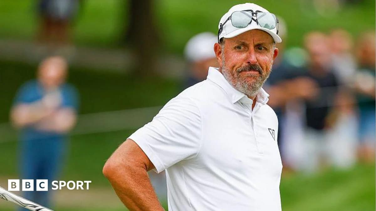 Phil Mickelson's club membership revoked amid allegations of inappropriate contact